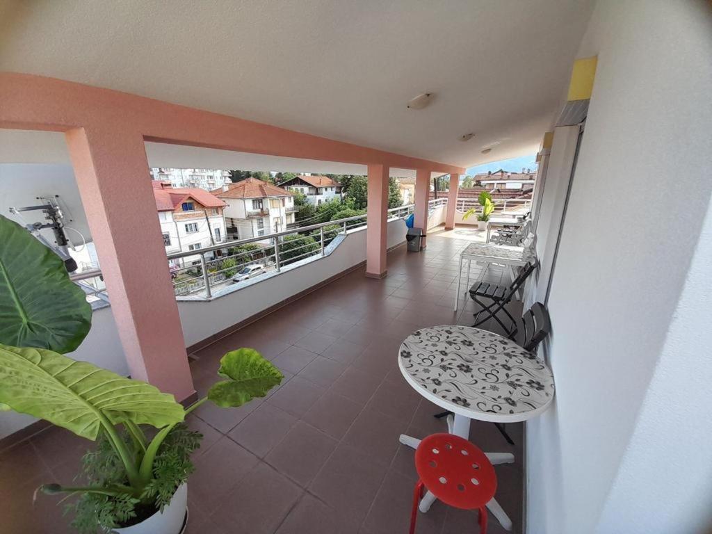 Vila Bolonja Struga Exterior foto