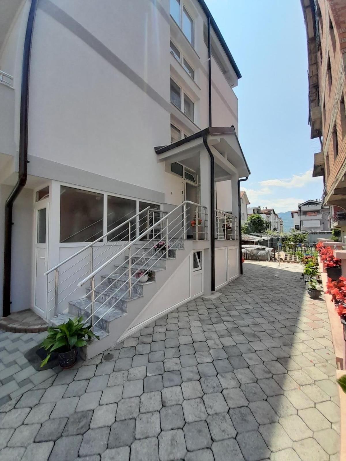 Vila Bolonja Struga Exterior foto