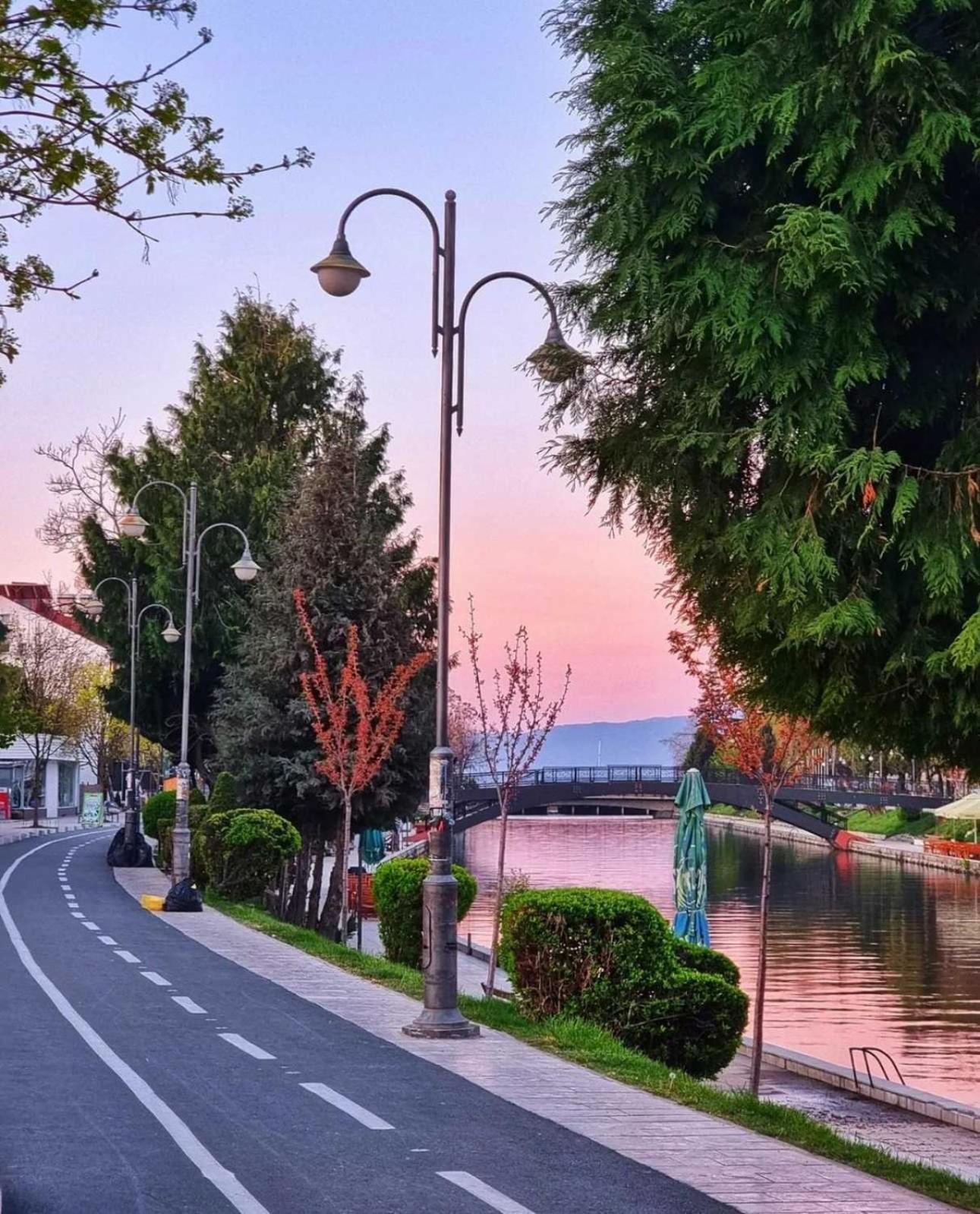 Vila Bolonja Struga Exterior foto